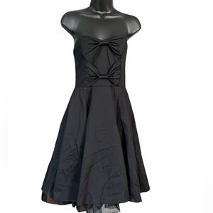 Betsey Johnson Size 4 Black Strapless Double Bow Tulle Dress